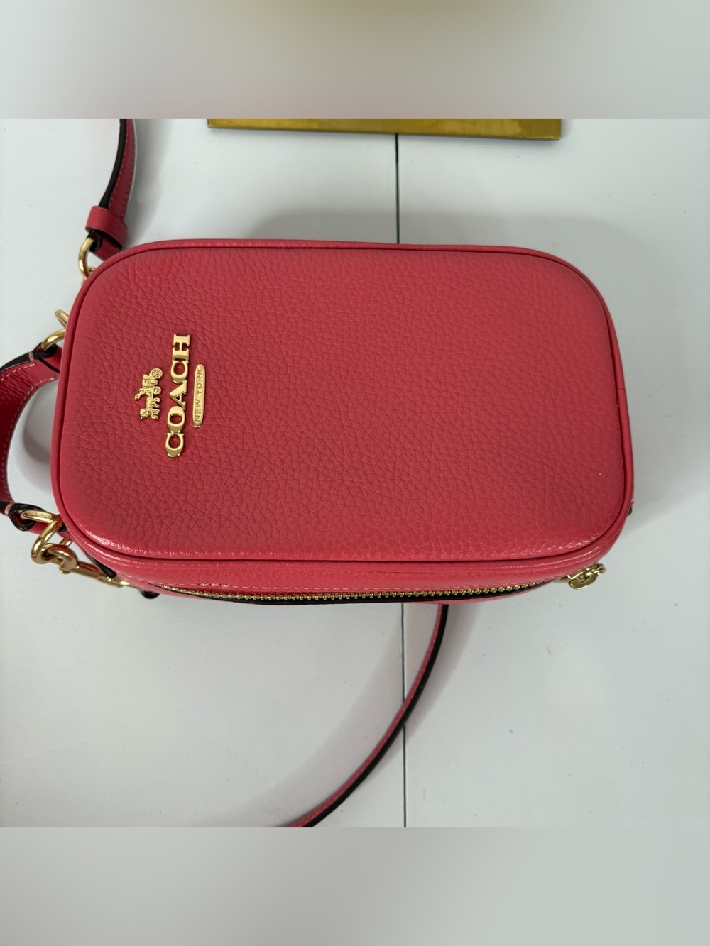 NWOT Coach Eva Phone Crossbody in Watermelon with gold hardware - Picture 8 of 14